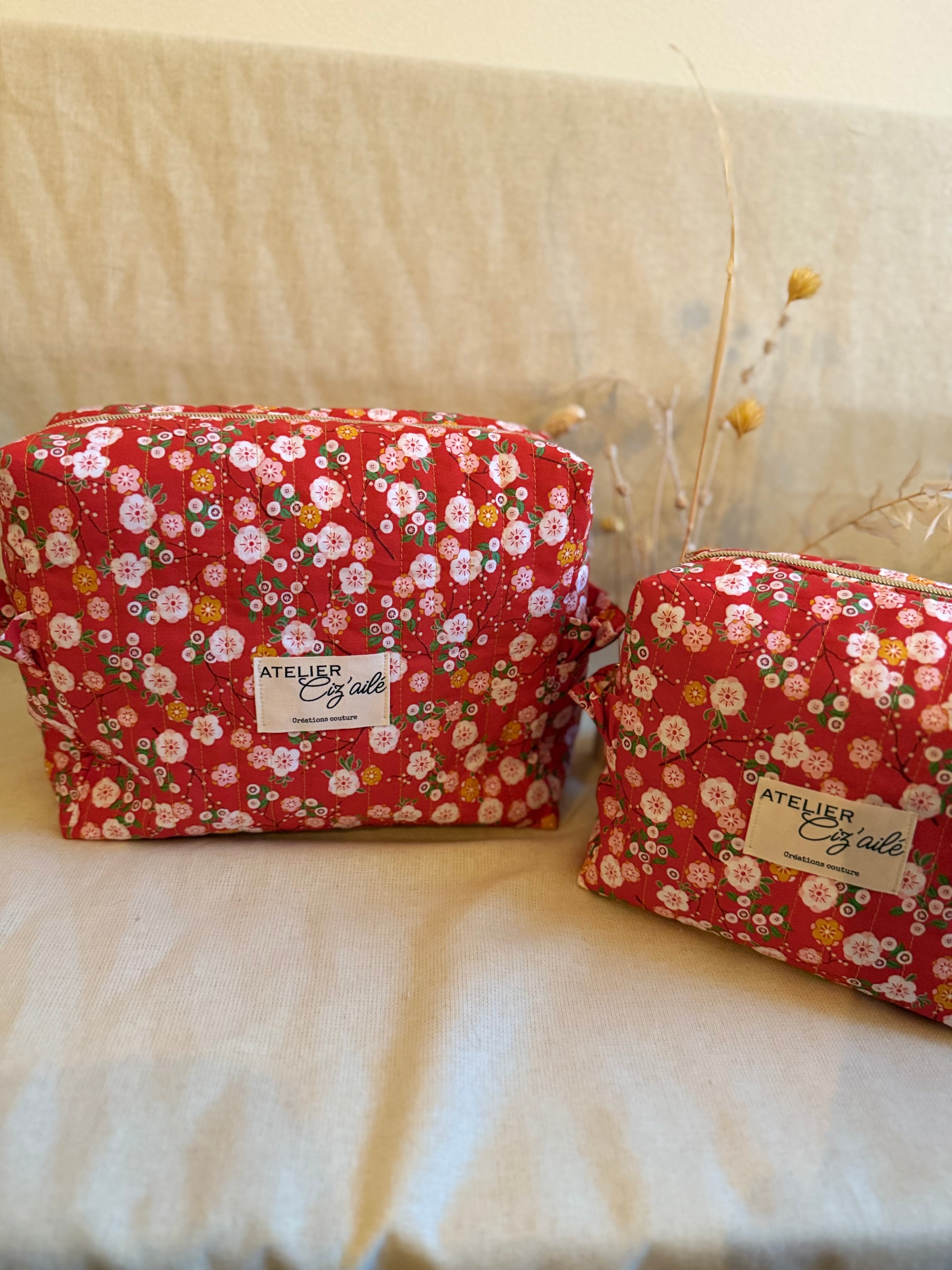 Trousse matelassée rouge