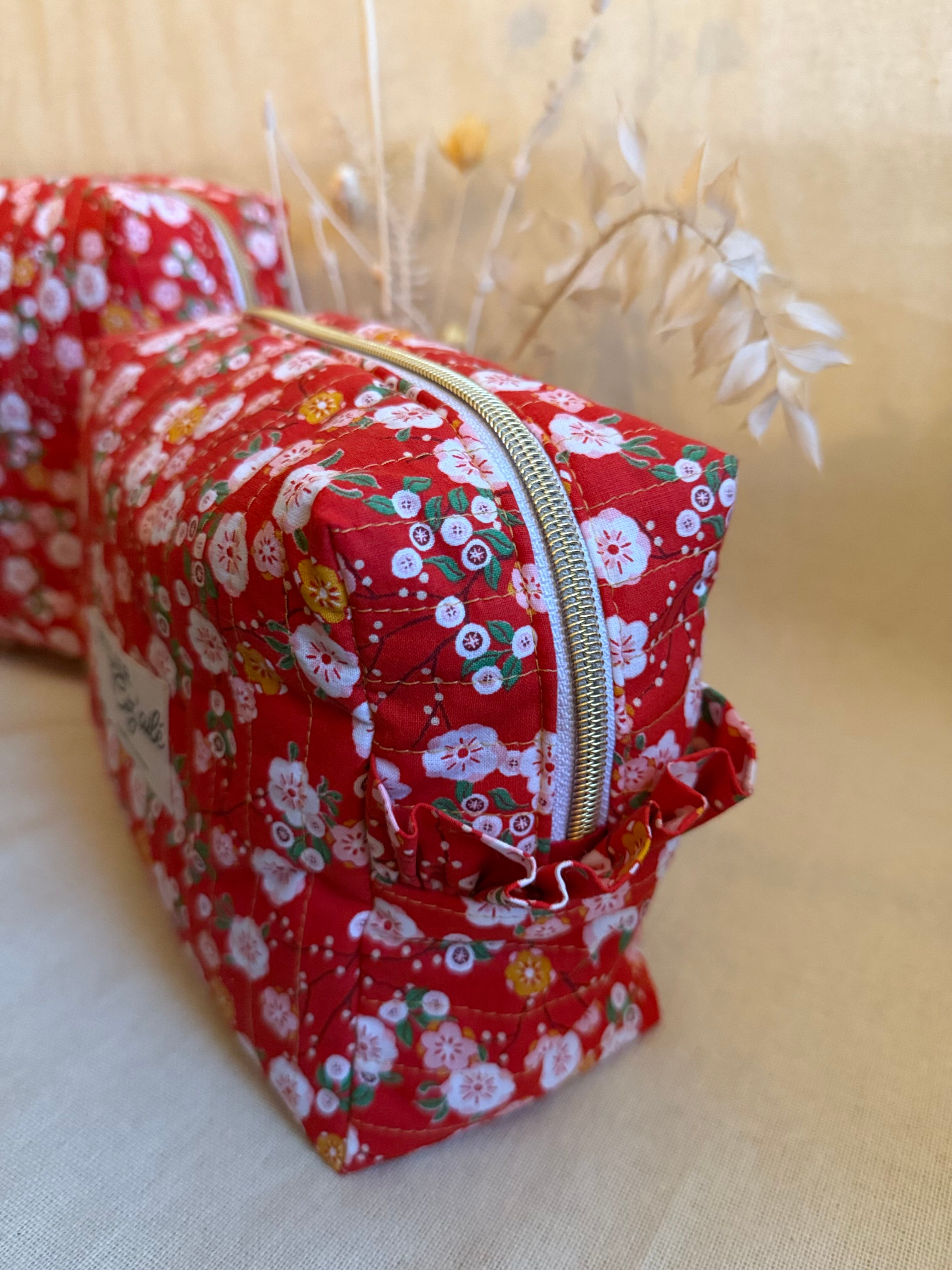 Trousse matelassée rouge