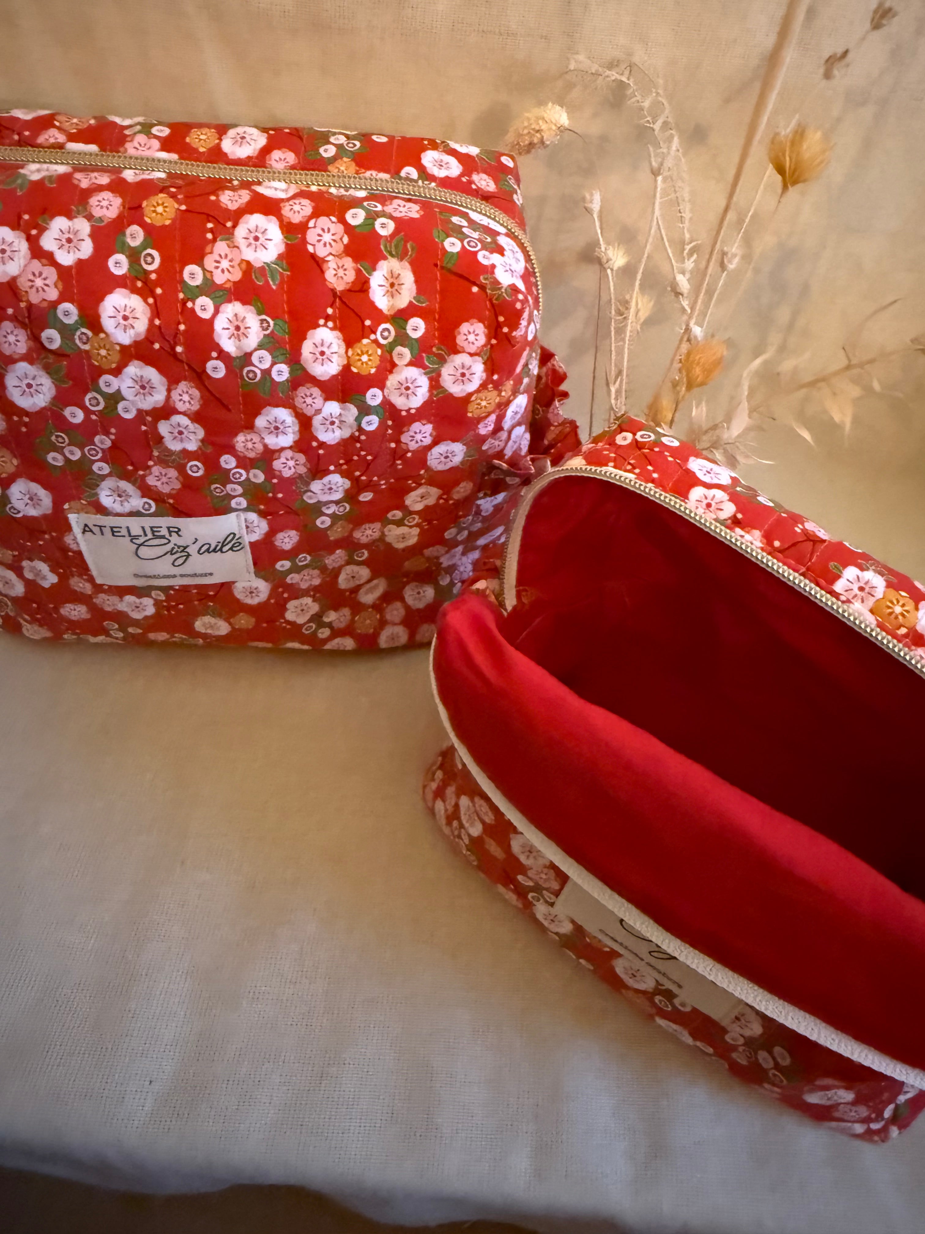 Trousse matelassée rouge